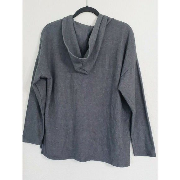 Project Social T Women's Gray Pullover Hoodie with‎ Keyhole Chest Accent. Size M - Picture 4 of 5